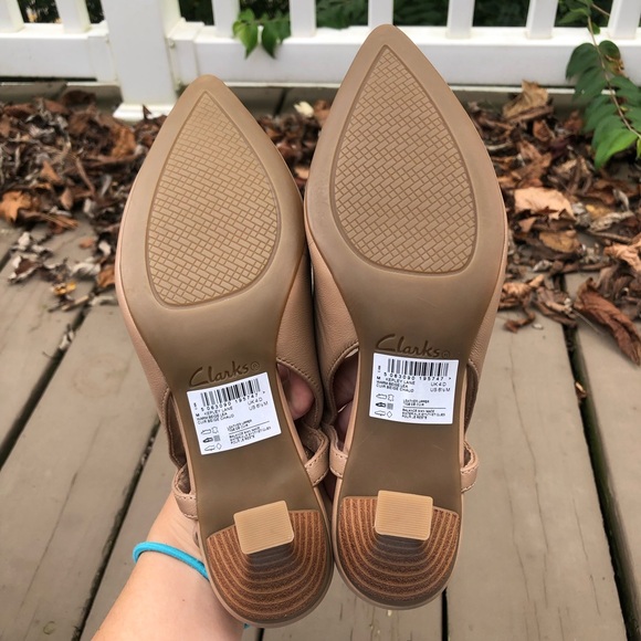 Clarks Kepley Lane Warm Beige Nude Leather Slingback Pointed Toe Pumps - Picture 6 of 8